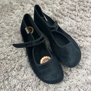 Chocolaticas Espresso Martini Women’s Mary Jane Flat, 38/US 8